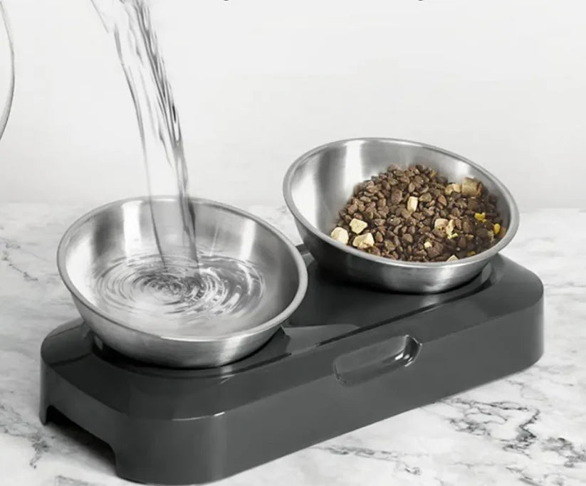 Elevated Cat Bowl in Stainless Steel for Improved Digestion and Comfort – Ergonomic Design 4