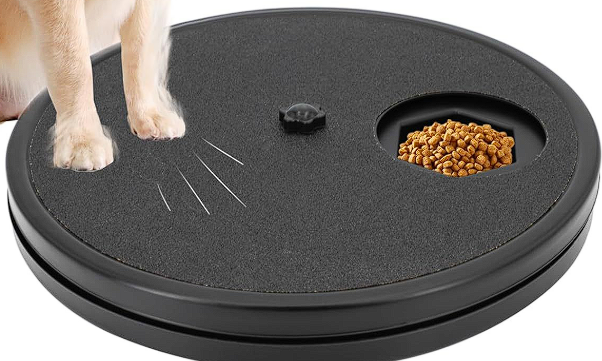 Rotatable Nail File and Interactive Scratching Board for Dogs – 3-in-1 Grooming Tool