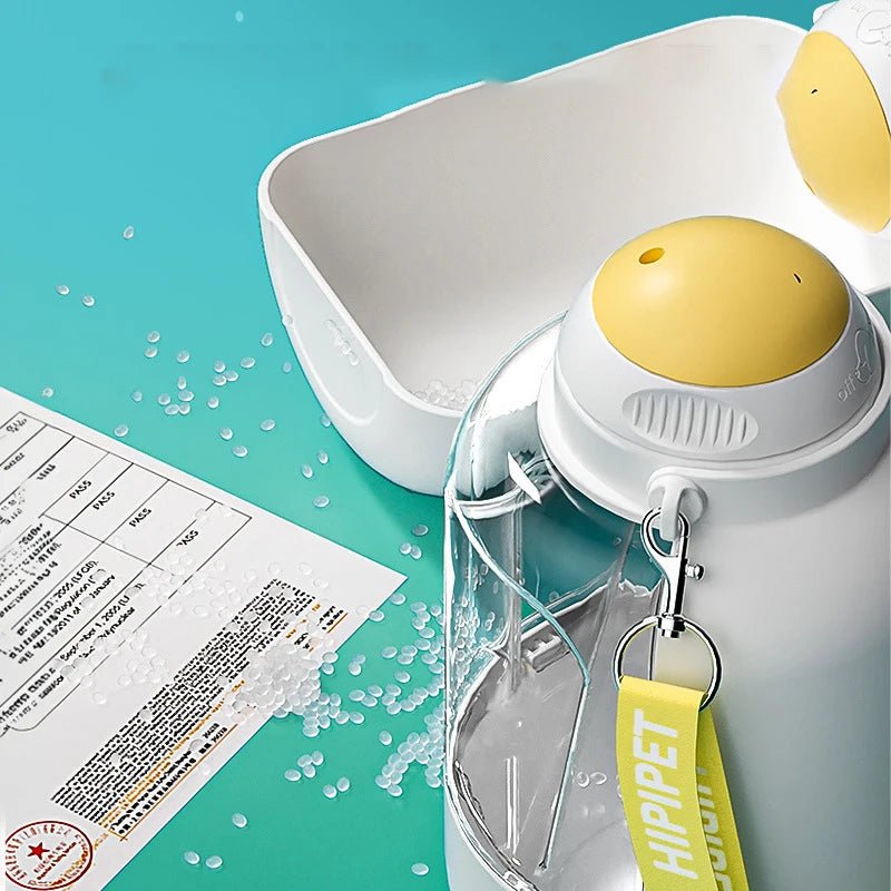 2-in-1 Dog Water Bottle with Food Container – Portable and Durable Design 7