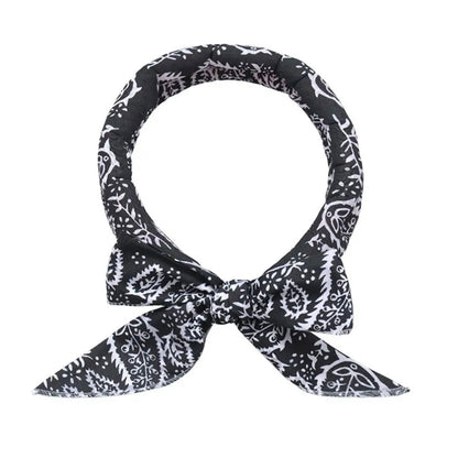 Adjustable Cooling Scarf for Pets – Lightweight Summer Accessory with Gel Packs for Dogs and Cats 4