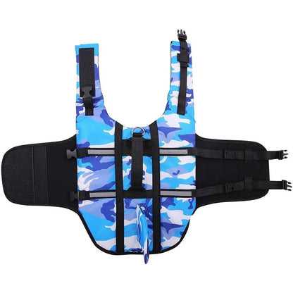 Camouflage Dog Life Jacket with Shark Fin – Adjustable and Durable for Water Adventures 2