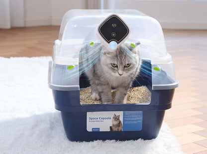 Cat litter deodorizer featuring automatic odor control and advanced cyclone technology for efficient elimination of cat odors. 2