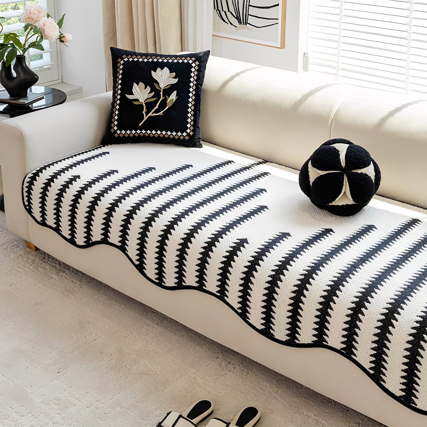 Chenille Chevron Sofa Cover – Stylish Protection Against Dirt and Scratches for Modern Interiors 6