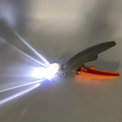 ClawLight LED Nail Clippers for Dogs and Cats – Ergonomic Handle for Safe and Precise Trimming 3