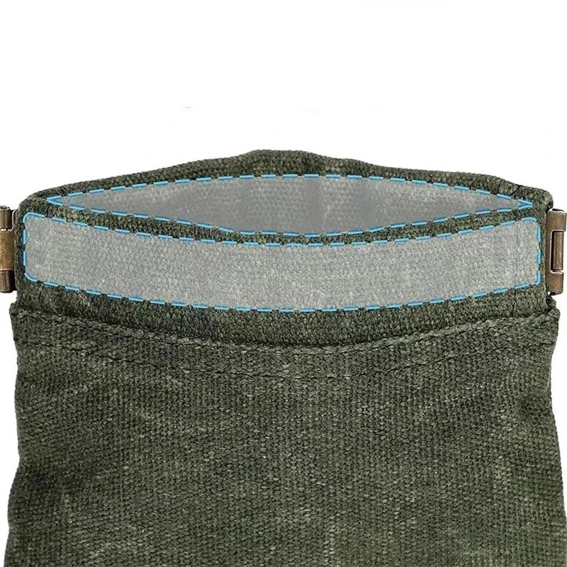 Compact Dog Training Treat Pouch – Durable Water-Resistant Oxford Snack Bag for Walks and Obedience Training 2