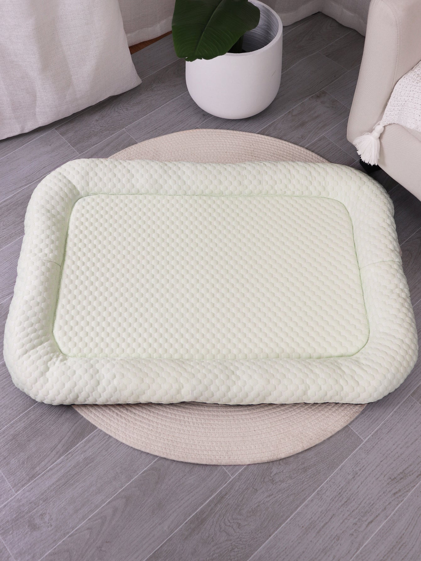 Cooling Dog Bed with Memory Foam Support – Breathable Ice Silk for Small and Medium Dogs 11