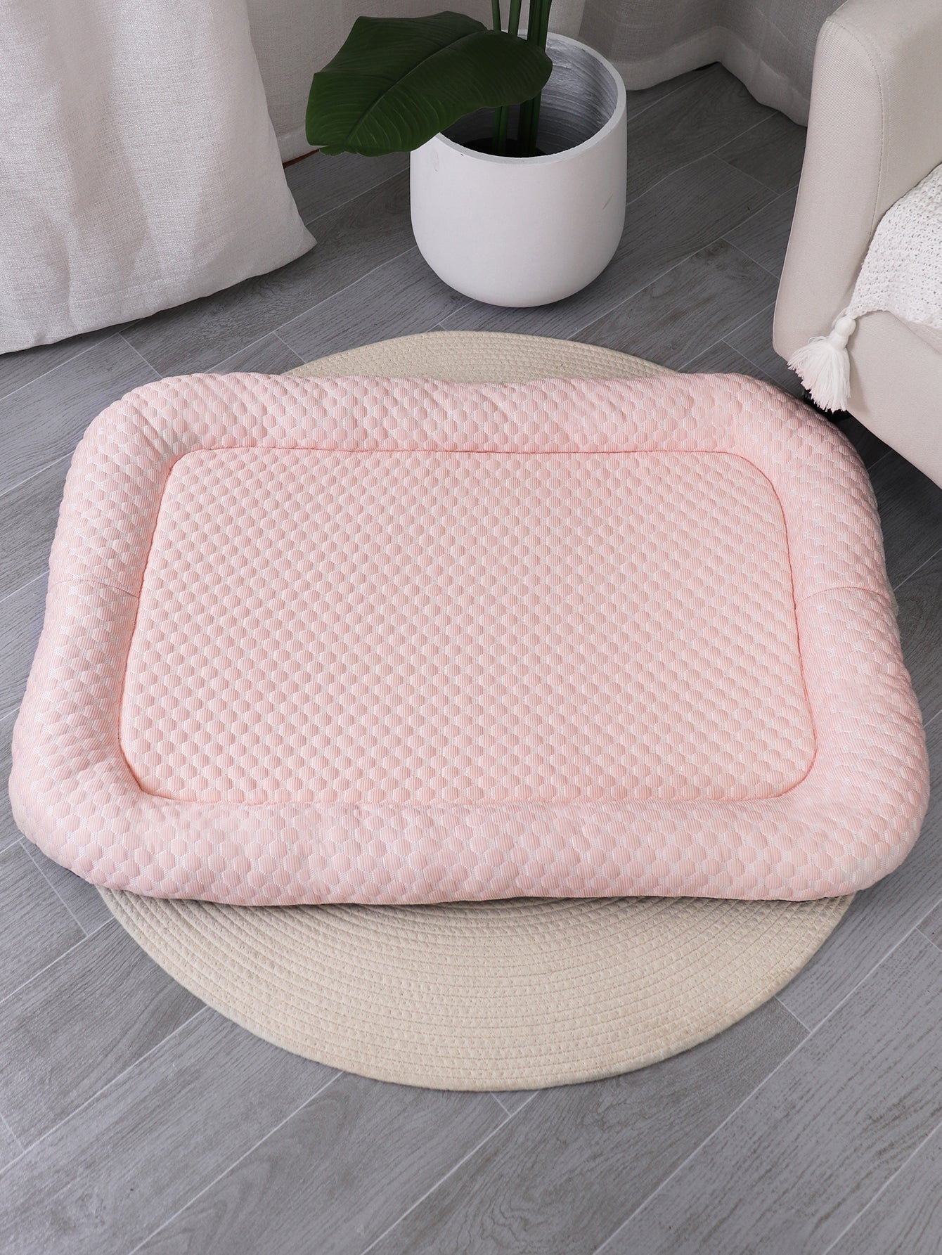 Cooling Dog Bed with Memory Foam Support – Breathable Ice Silk for Small and Medium Dogs 8