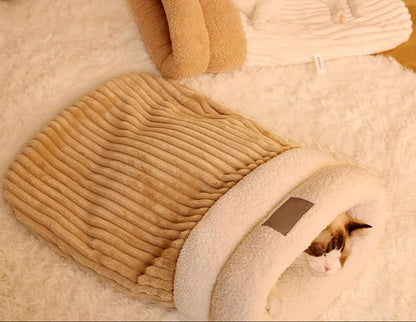 Cozy Cat Bed Sleeping Bag, Plush and Portable Pet Bed, Machine Washable, Ideal for Small to Medium Cats 5