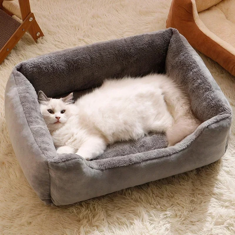 Cozy Cat Bed with Integrated Scratching Area – Plush Design for Ultimate Comfort and Play 1