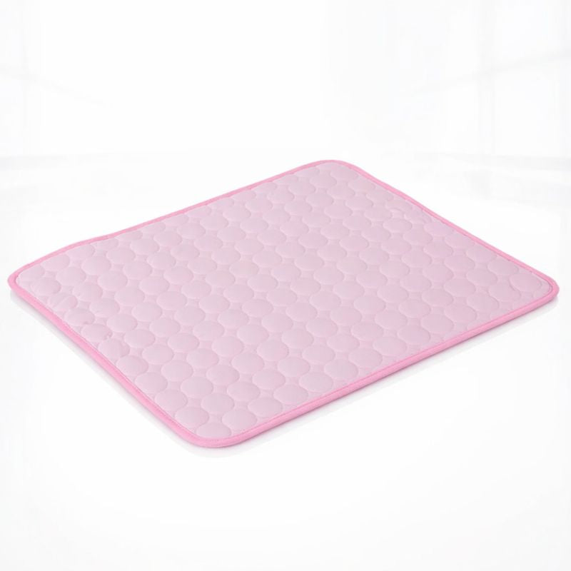 Extra-large dog cooling mat featuring self-cooling technology, made from durable blanket-style fabric, perfect for indoor and outdoor use to keep pets comfortable in hot 4