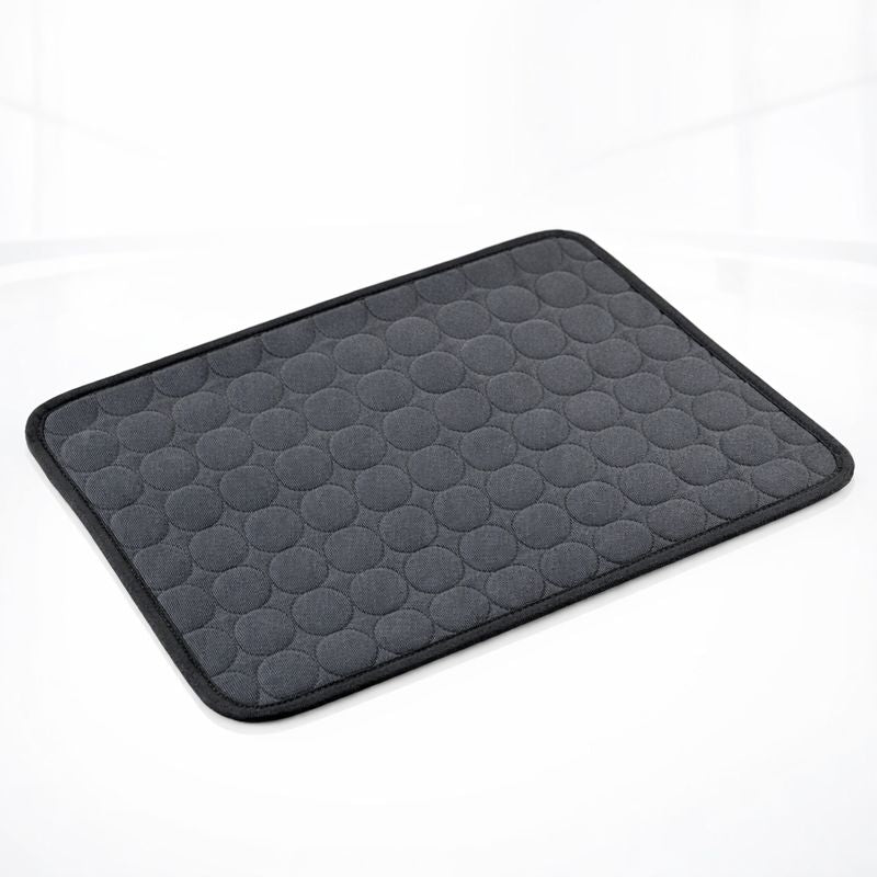 Extra-large dog cooling mat featuring self-cooling technology, made from durable blanket-style fabric, perfect for indoor and outdoor use to keep pets comfortable in hot 5