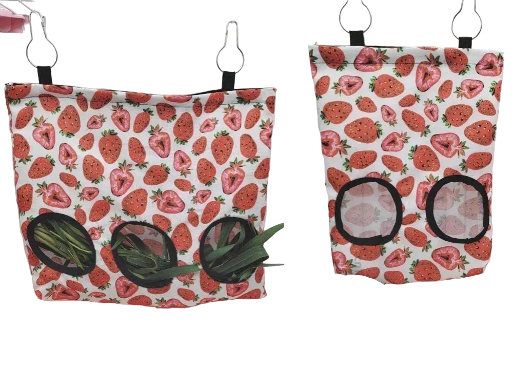 Durable Hay Bag for Small Animals – Oxford Fabric Food Holder with Metal Hook for Hamsters, Rabbits, and Guinea Pigs 16