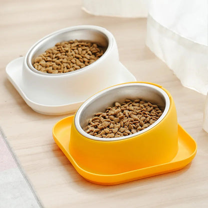 Ergonomic Non-Slip Pet Bowl for Cats and Dogs – Sustainable Plastic Design with 45° Incline 3