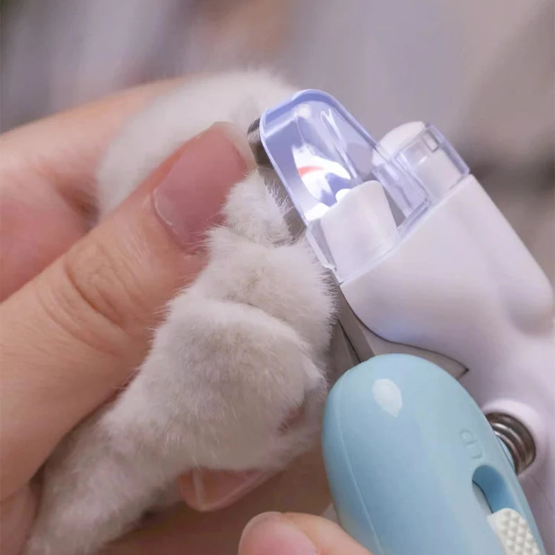 LED Pet Nail Clippers with Stainless Steel Blade for Safe Grooming – Ideal for Dogs and Cats 2