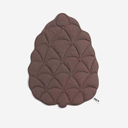Leaf-Shaped Dog Bed – Soft and Breathable Pet Bed for Indoor and Outdoor Use 10