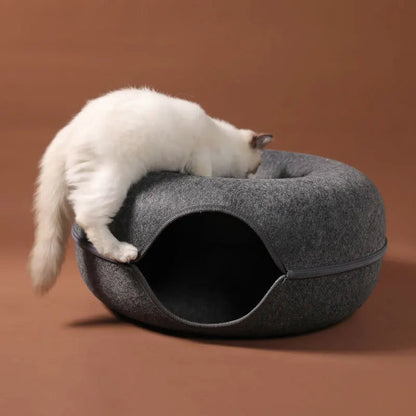 Luxury Cat Bed for Two with Interactive Tunnel – Plush and Durable Design for Cozy Playtime 1