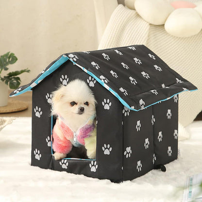 Outdoor Cat House with Self-Warming Pad – Waterproof and Foldable Design 3