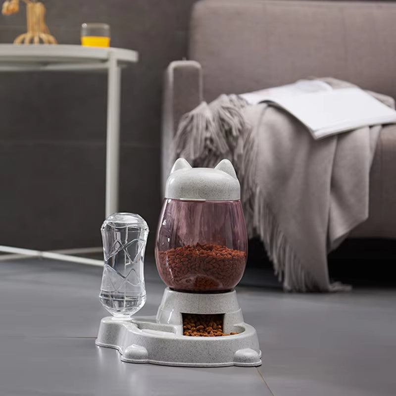 Pet Food Dispenser and Cat Feeder – Airtight, Compact Design for Fresh Meals, Easy to Use, Ideal for All Spaces 0