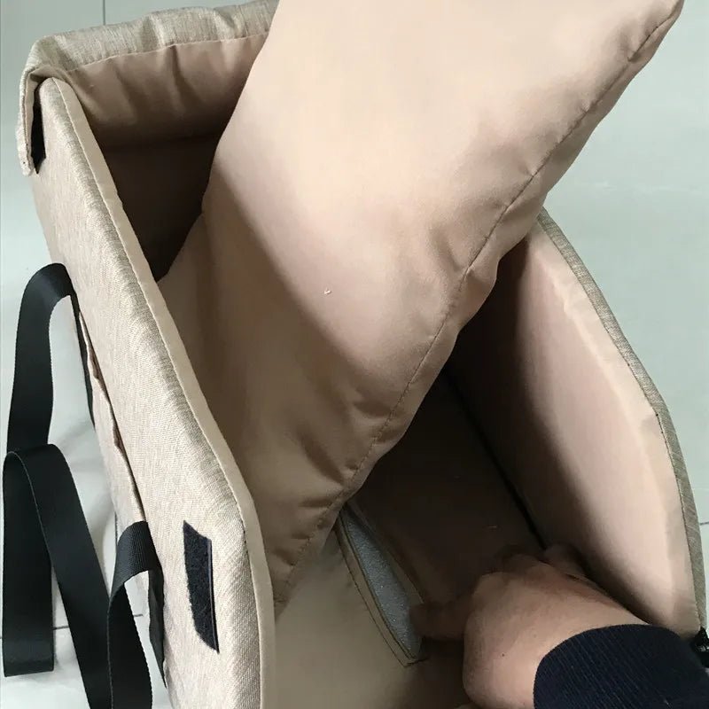 Portable Waterproof Dog and Cat Travel Bed – Oxford Fabric, Removable Cushion, Two Sizes for Comfort in Car or On-the-Go 7