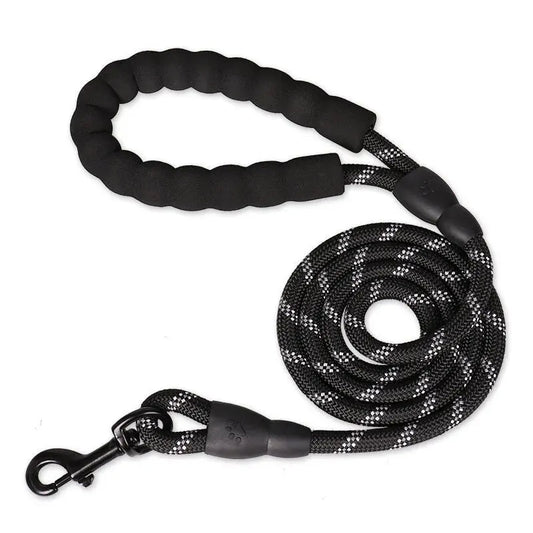 Reflective Dog Leash with Padded Handle – Durable Nylon, 4.9ft Length for Enhanced Comfort and Control 5