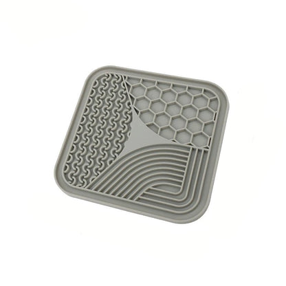 Silicone Lick Pad for Dogs and Cats – Slow Feeder and Anxiety Reducer, 20 x 20 cm Lick Mat for Dogs 0
