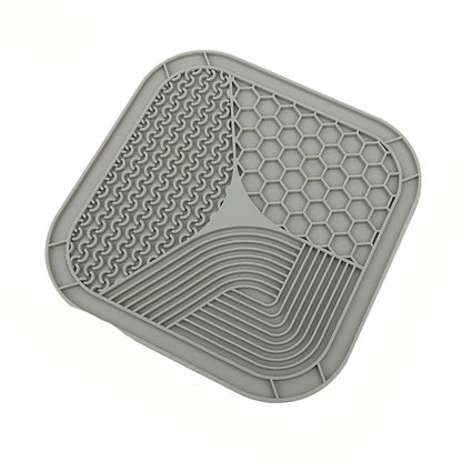 Silicone Lick Pad for Dogs and Cats – Slow Feeder and Anxiety Reducer, 20 x 20 cm Lick Mat for Dogs 10