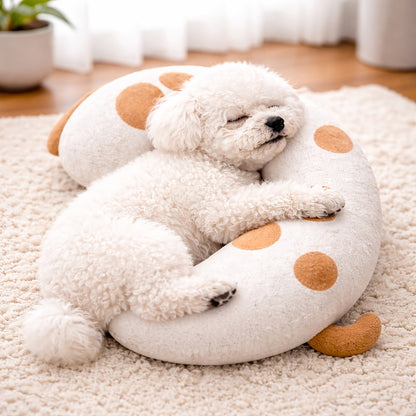 Washable dog pillow headrest designed for comfortable pet relaxation, featuring soft fabric and ergonomic support for dogs of all sizes. 2