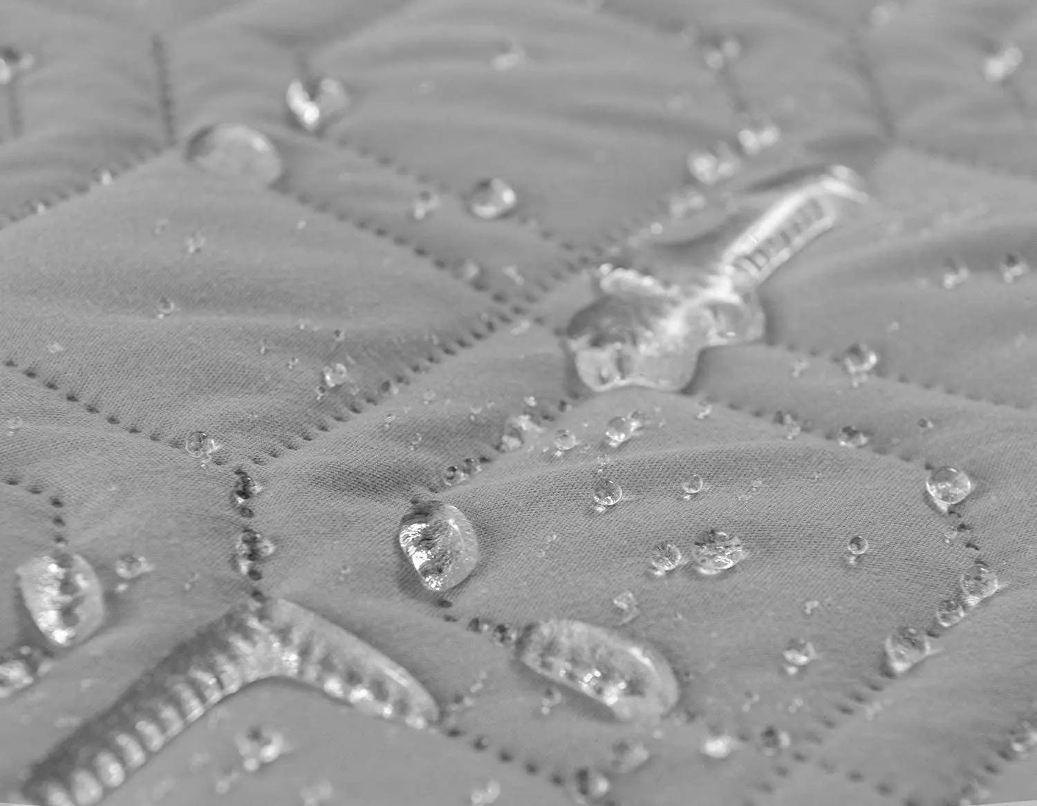 Waterproof Dog Couch Cover – Non-Slip, Washable Sofa Protector for Pets, Ideal for Dogs of All Sizes 1