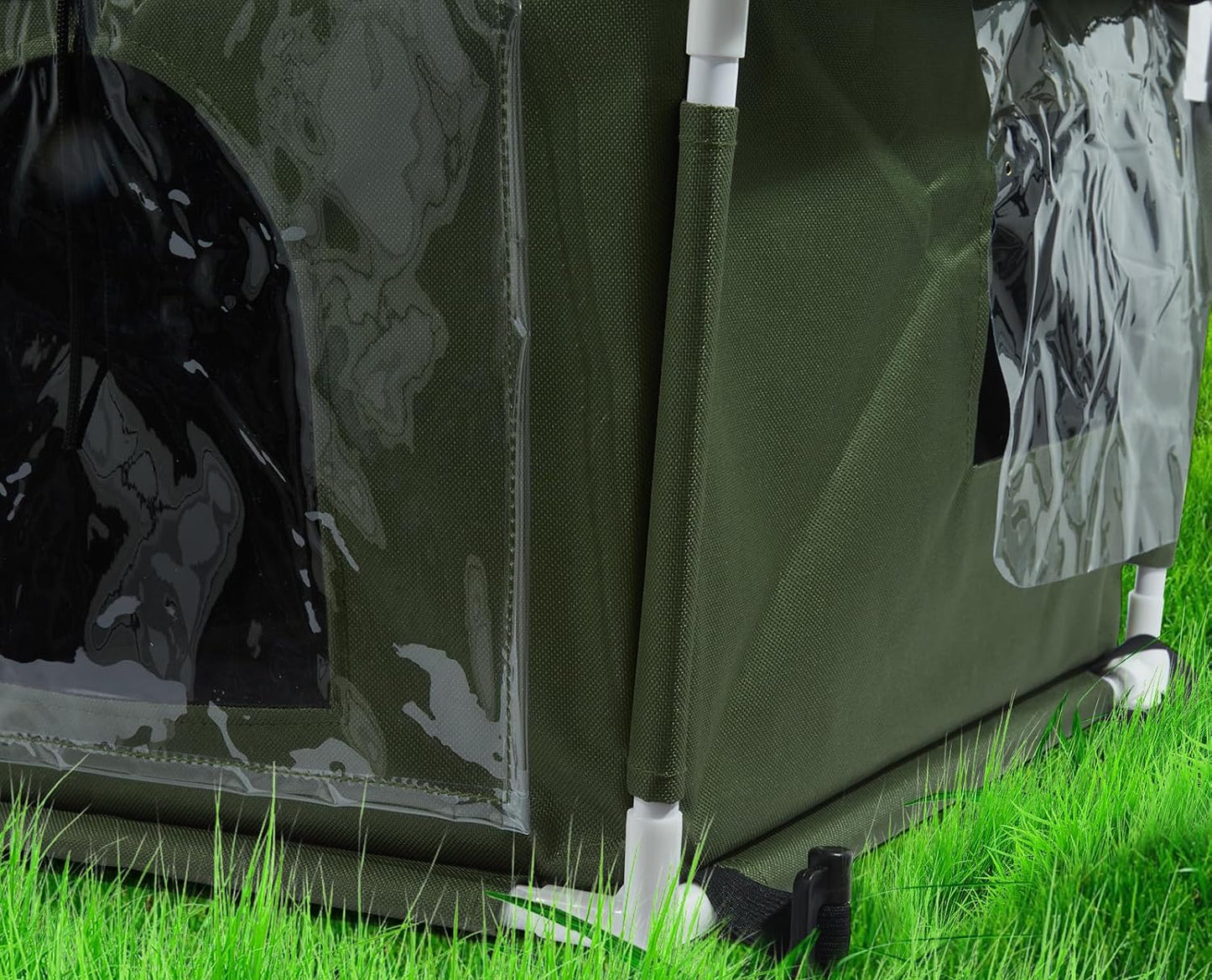 Weatherproof Outdoor Cat House with Insulated Sleeping Pad – Spacious Shelter for Winter and Year-Round Comfort 5